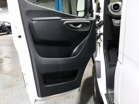 Used 2025 Mercedes-Benz Sprinter 2500 image 14