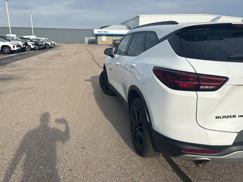 Used 2023 Chevrolet Blazer LT w/ Convenience Package image 4