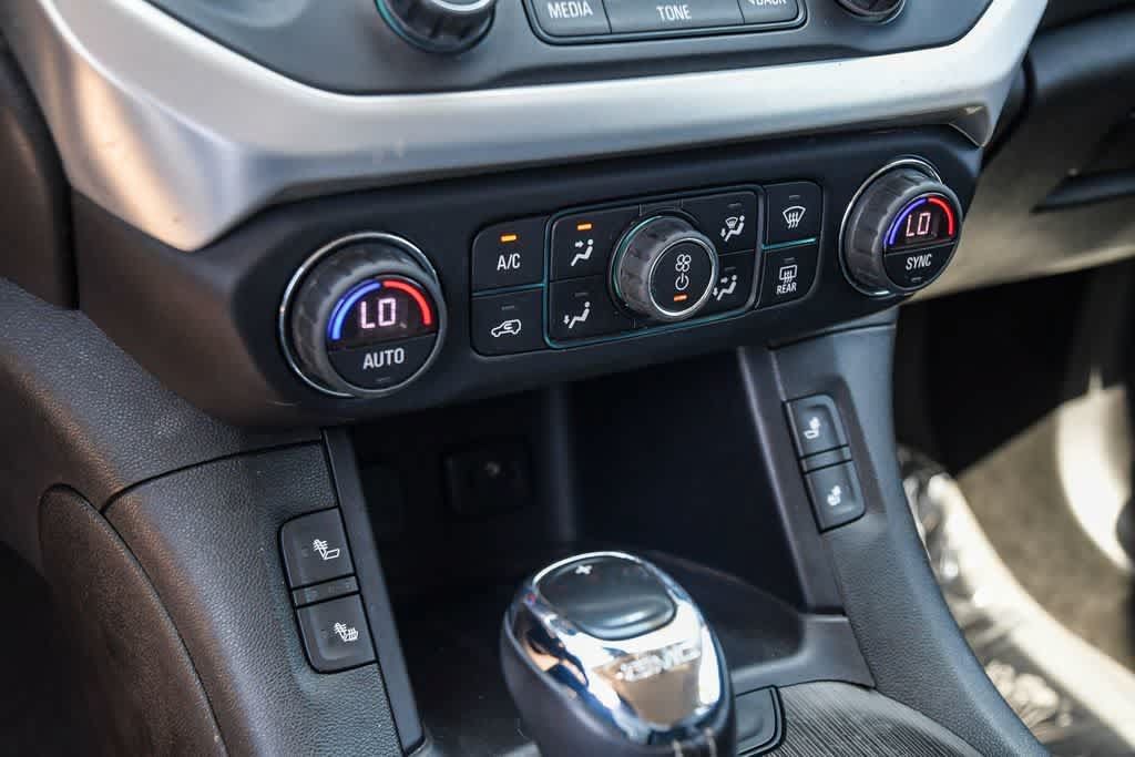 Used 2018 GMC Acadia SLT FWD image 22