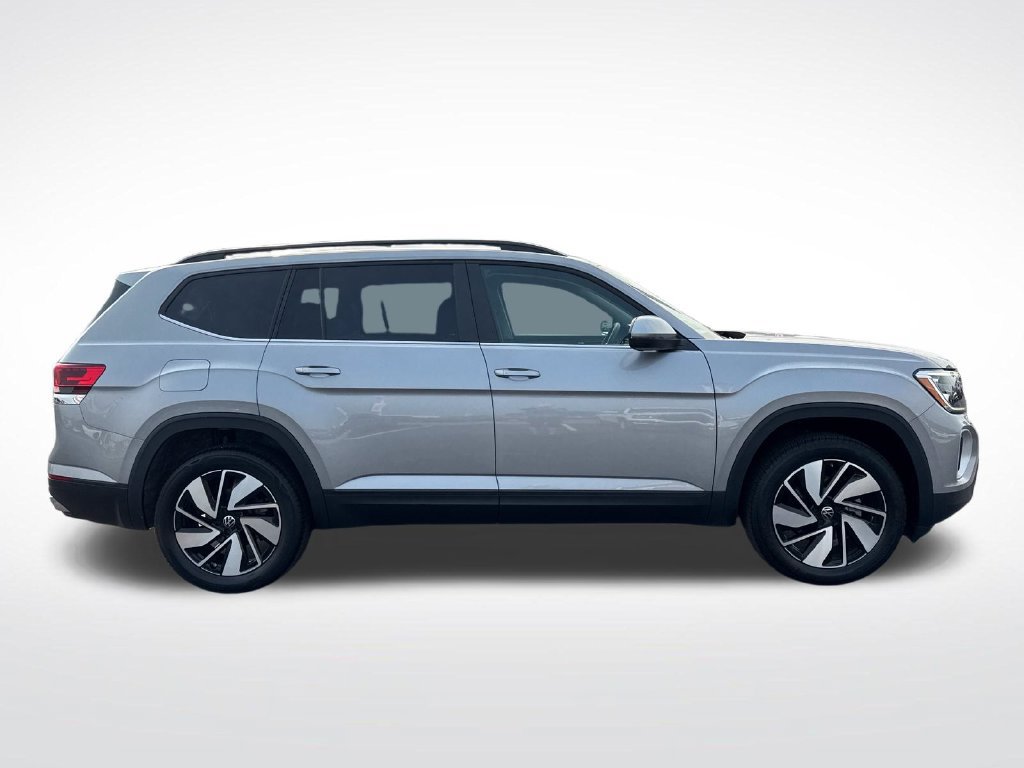 Used 2024 Volkswagen Atlas SE FWD image 7