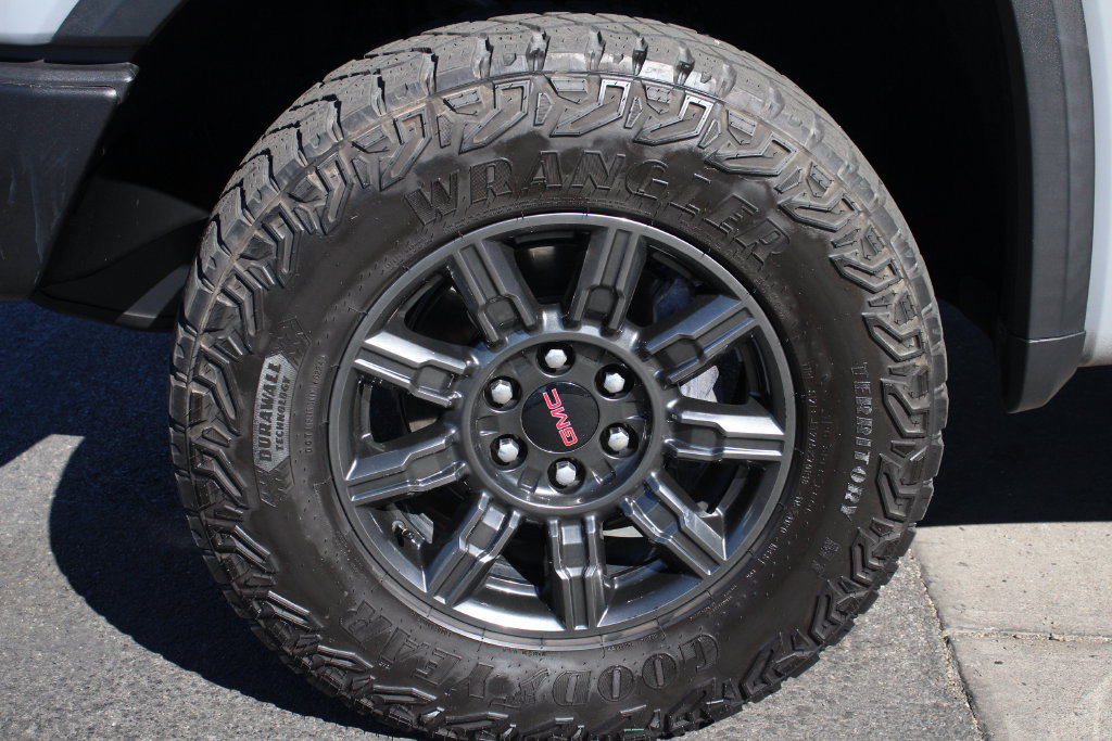 Used 2024 GMC Sierra 1500 AT4X AWD/4WD image 14