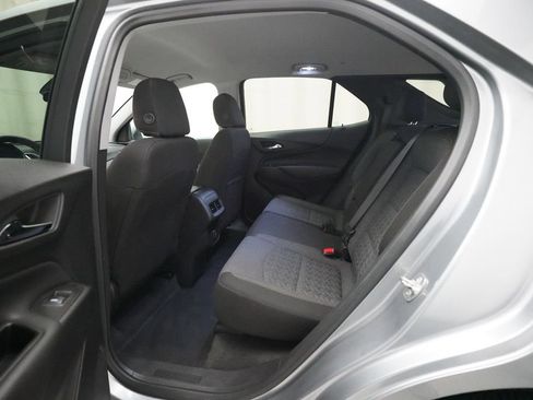 Used 2024 Chevrolet Equinox LT image 16