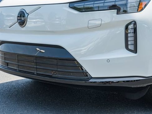 New 2026 Volvo EX90 Ultra AWD/4WD image 11