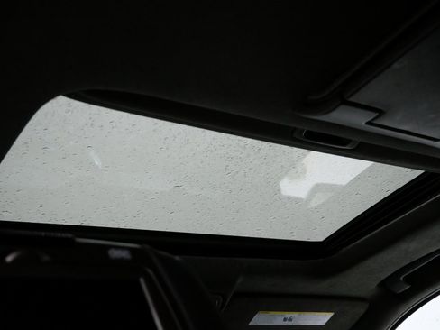 Used 2019 Cadillac Escalade ESV Platinum image 4