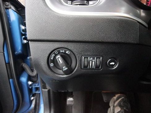 Used 2022 Dodge Charger GT image 12