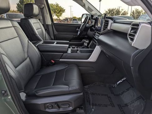Used 2022 Toyota Tundra Limited AWD/4WD image 32