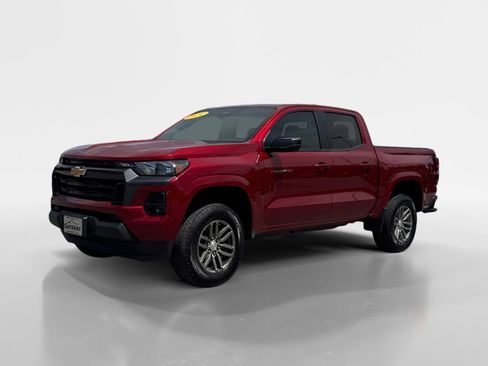 Used 2024 Chevrolet Colorado LT w/ LT Convenience Package II image 3