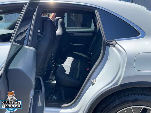 Used 2025 Porsche Macan 4S Electric AWD/4WD image 26