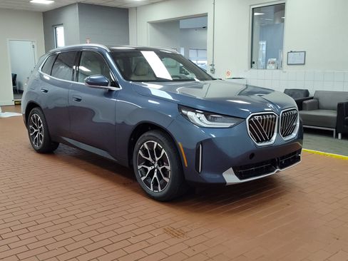 Used 2026 BMW X3 xDrive30i w/ Convenience Package AWD/4WD image 6