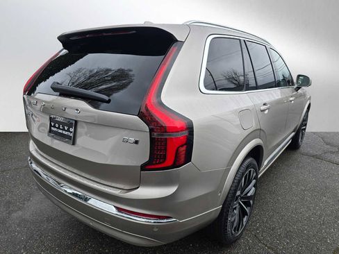 New 2026 Volvo XC90 B5 Plus w/ Protection Package Premier AWD/4WD image 3
