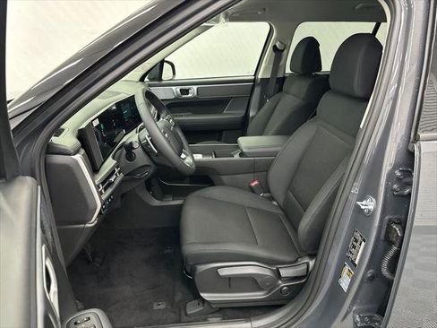 New 2026 Hyundai Santa Fe SE FWD image 9