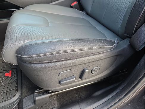 Used 2022 Hyundai Santa Fe Limited FWD image 14