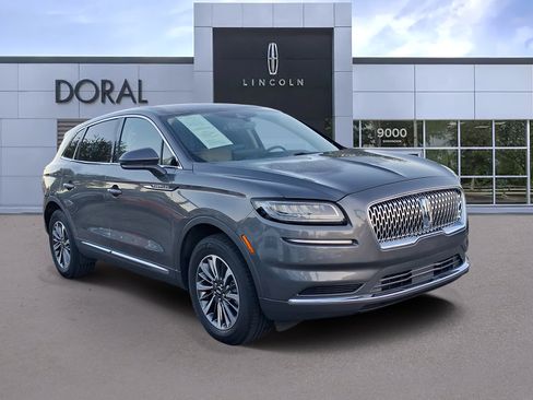 Used 2023 Lincoln Nautilus FWD image 1