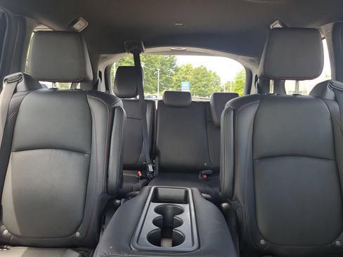 Certified 2023 Honda Odyssey Sport image 40