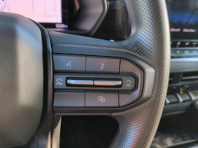 Used 2025 Chevrolet Colorado Trail Boss AWD/4WD image 23