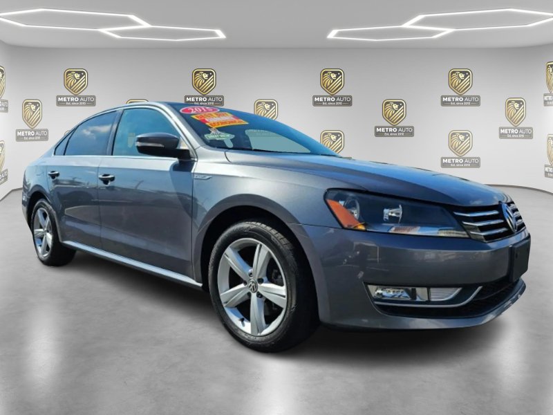 Used 2015 Volkswagen Passat 1.8T Limited Edition FWD image 4