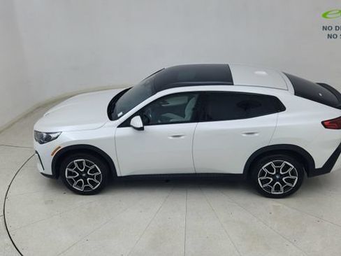 Used 2026 BMW X2 xDrive28i AWD/4WD image 76