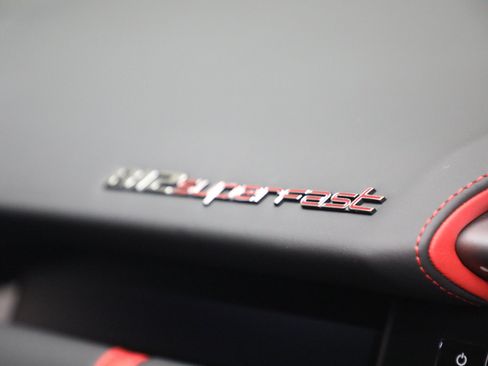 Certified 2018 Ferrari 812 Superfast RWD image 21