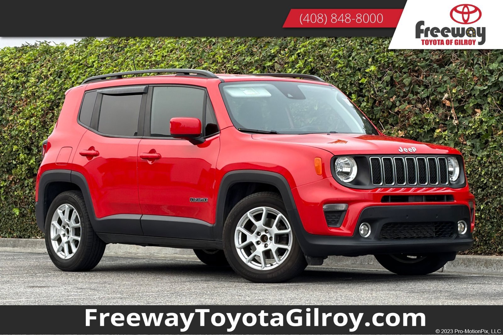 Used 2021 Jeep Renegade Latitude FWD image 1