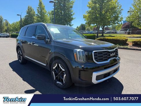 Used 2025 Kia Telluride S FWD image 1