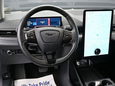 Used 2022 Ford Mustang Mach-E Premium image 32
