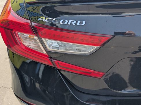 Used 2022 Honda Accord Sport image 5