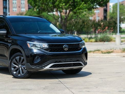 Used 2024 Volkswagen Taos S image 3