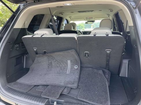 Used 2023 Kia Telluride S FWD image 11