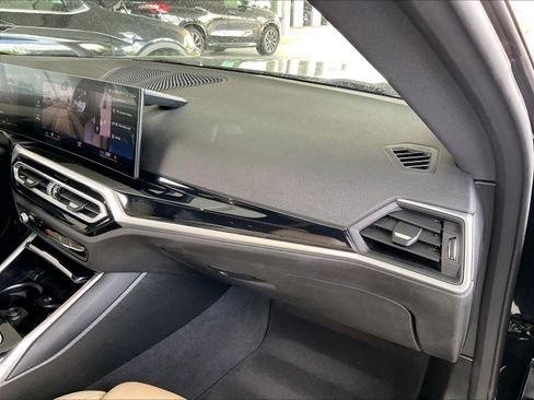 Used 2023 BMW 230i Coupe w/ Convenience Package RWD image 18