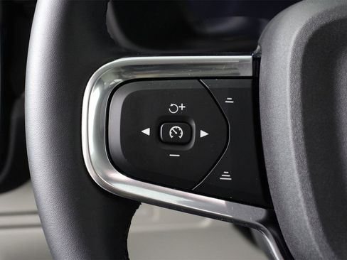 Used 2026 Volvo XC40 B5 Plus w/ Protection Package Premier image 10