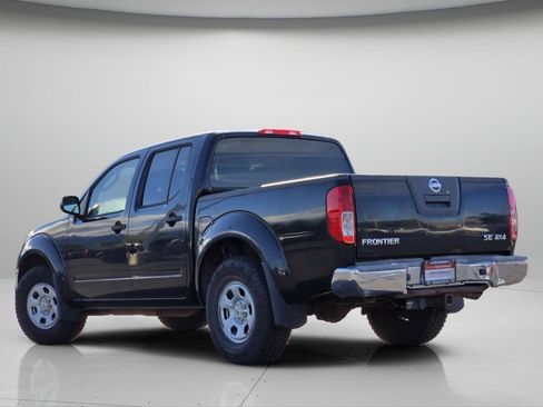 Used 2007 Nissan Frontier SE w/ Power Pkg AWD/4WD image 18