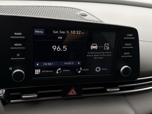 New 2026 Hyundai Elantra SE FWD image 18