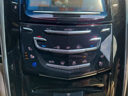 Used 2019 Cadillac Escalade Platinum AWD/4WD image 22