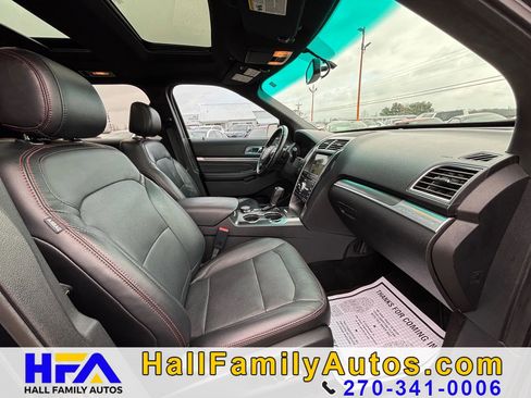 Used 2017 Ford Explorer Sport w/ Equipment Group 401A AWD/4WD image 43