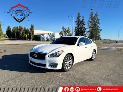 Used 2015 INFINITI Q70 3.7