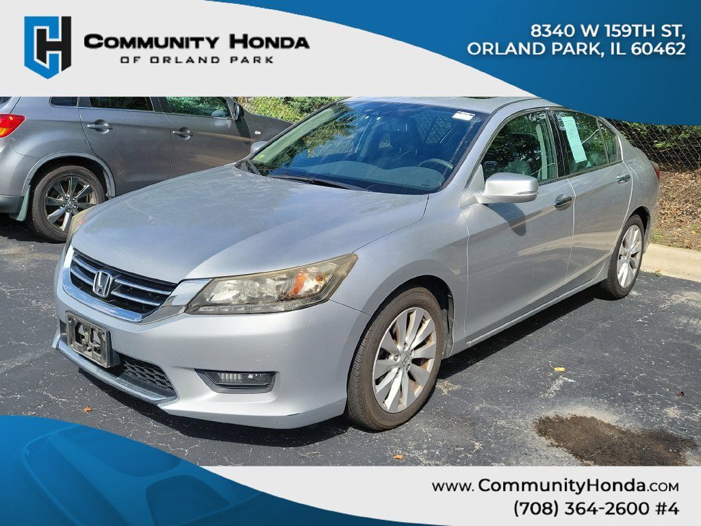 Used 2015 Honda Accord Touring image 1