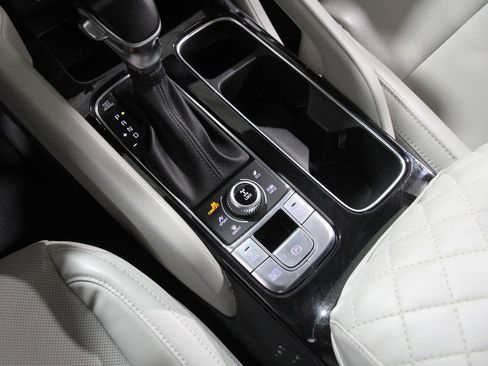 Used 2020 Kia Telluride S image 16