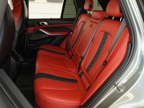 Used 2022 BMW X5 M w/ Executive Package AWD/4WD image 22