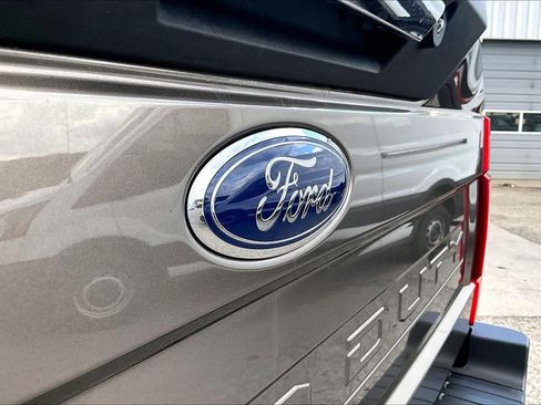 Used 2022 Ford F350 Lariat AWD/4WD image 34