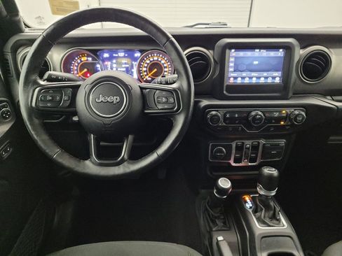 Used 2019 Jeep Wrangler Unlimited Sport S image 22