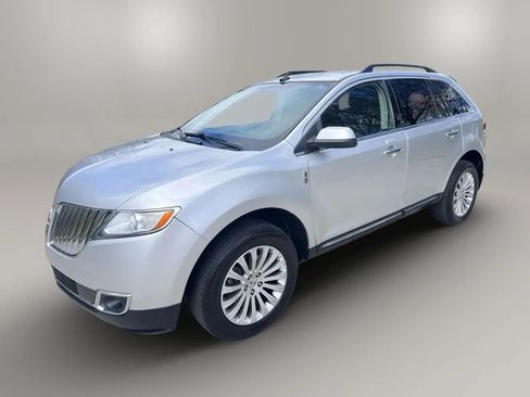 Used 2015 Lincoln MKX FWD w/ Walnut Swirl Wood Package image 6