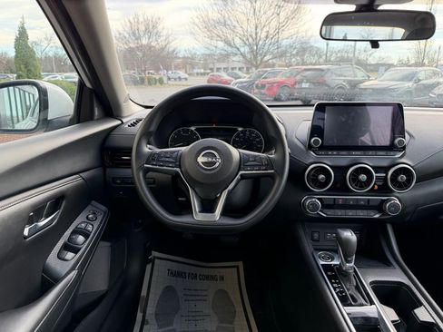 Used 2025 Nissan Sentra SV image 20