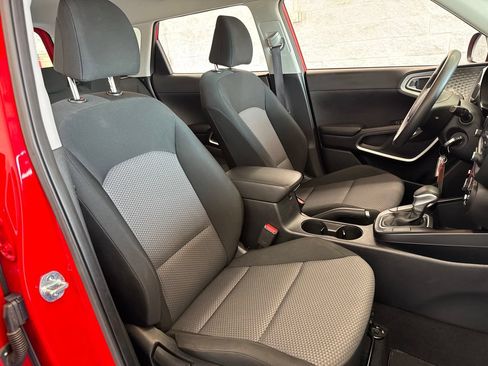Used 2024 Kia Soul LX w/ Option Group 015 FWD image 47