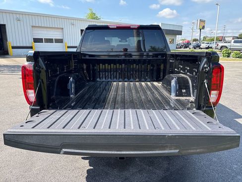 New 2026 GMC Sierra 1500 Elevation w/ X31 Off-Road Package AWD/4WD image 11