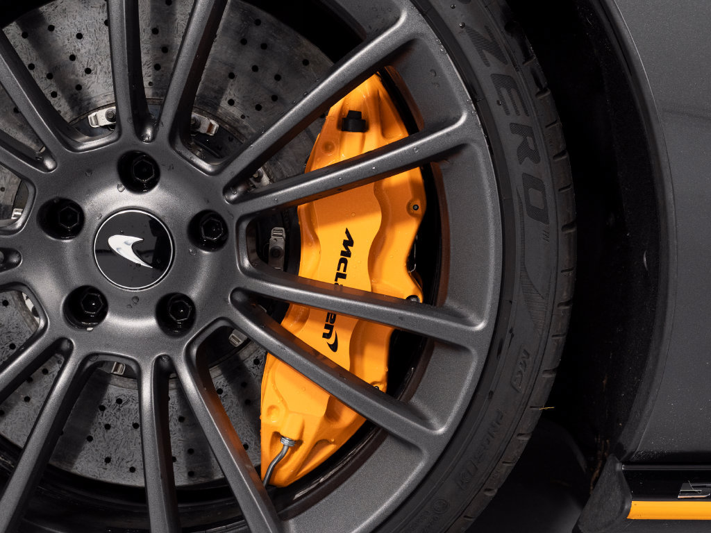 Used 2018 McLaren 570S Spider RWD image 39