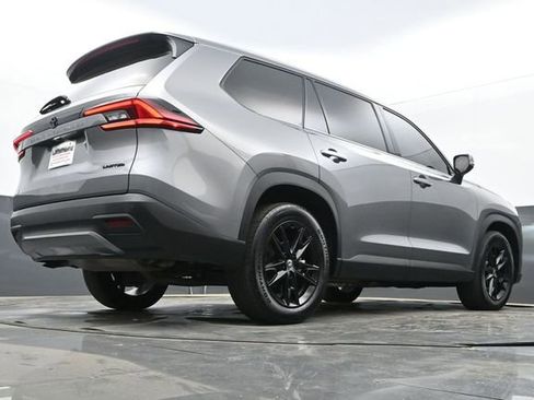 Used 2025 Toyota Grand Highlander FWD image 25