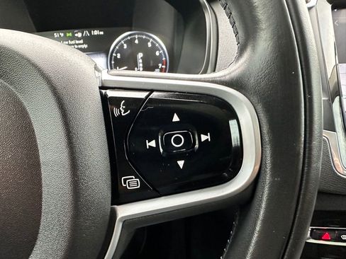 Used 2019 Volvo XC90 T6 Momentum w/ Advanced Package image 25