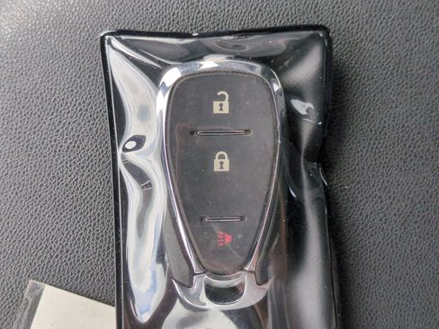 Used 2023 Chevrolet Equinox LS AWD/4WD image 34