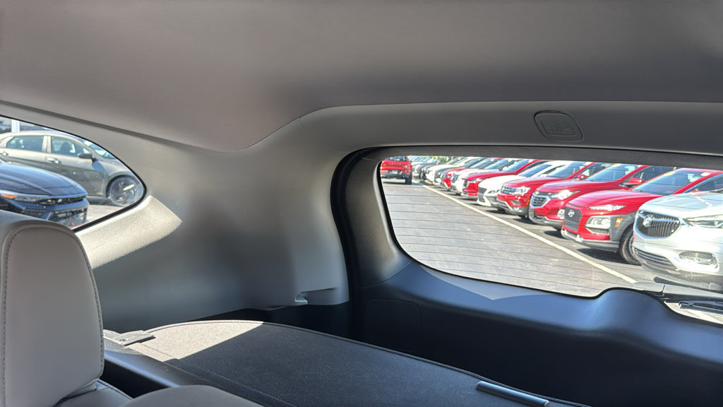 Used 2018 Honda CR-V Touring image 30