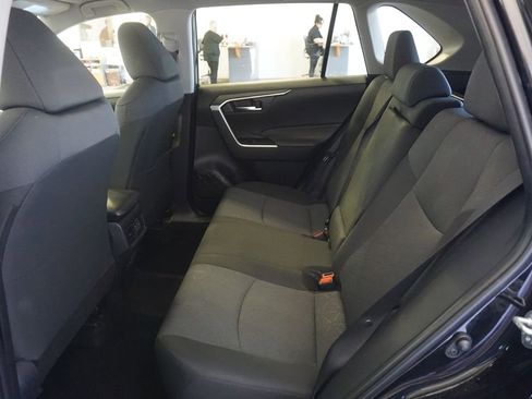 Certified 2025 Toyota RAV4 XLE AWD/4WD image 18